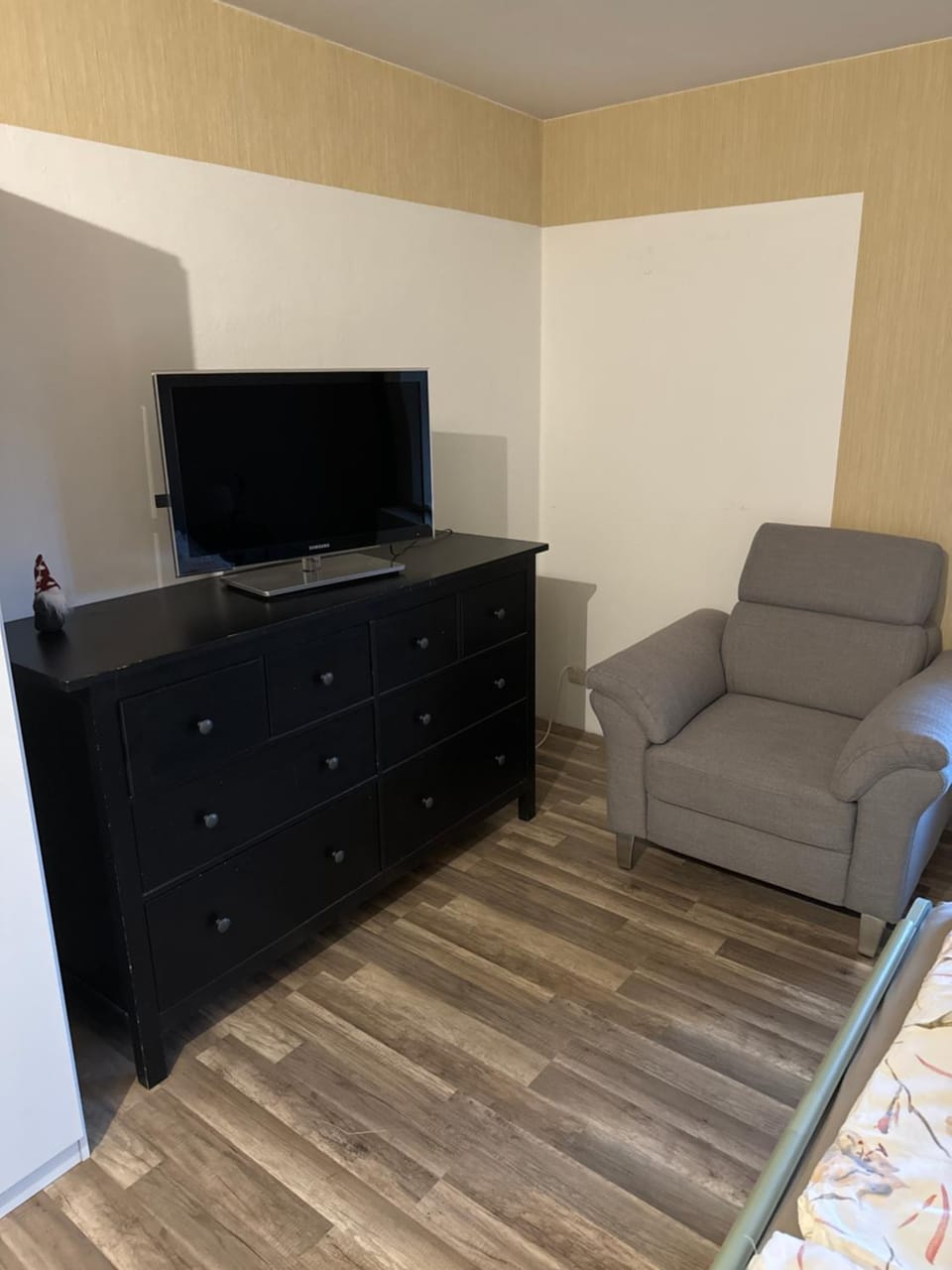 TV and multimedia, Seating area