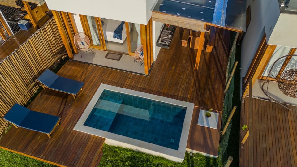 Patio, Pool view, Swimming pool, sunbed