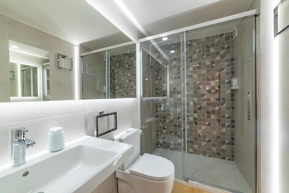 Shower, Toilet, Bathroom