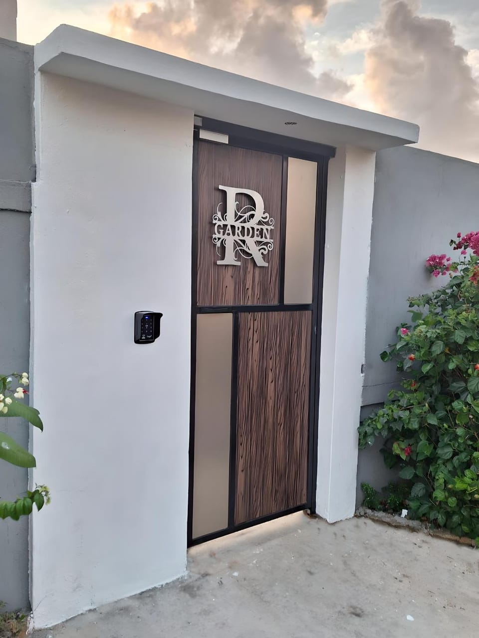 Property building, Day