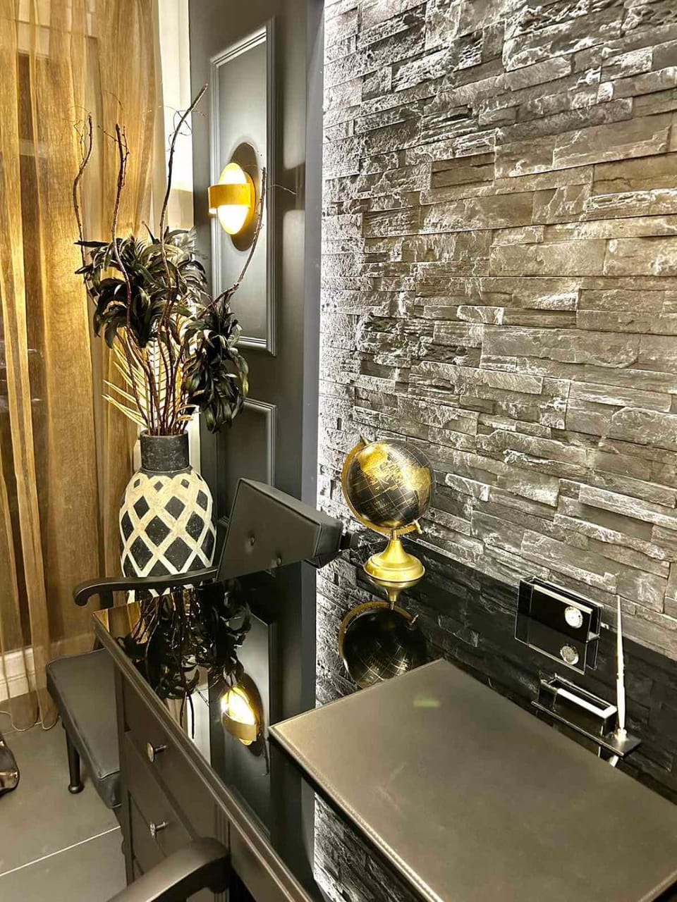 FIFTY SHADES OF BLACK Apartment in Volos