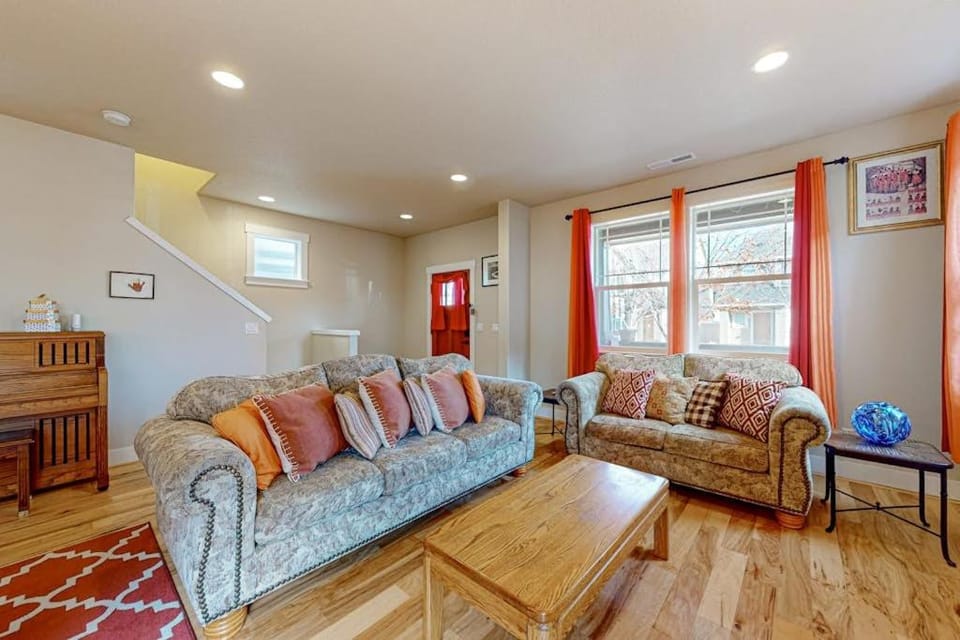 Best Catch Casa House in Hillsboro