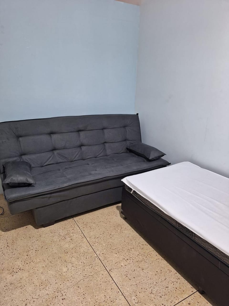 kitnet pé na areia, em frente a praia. Apartment in State of São Paulo