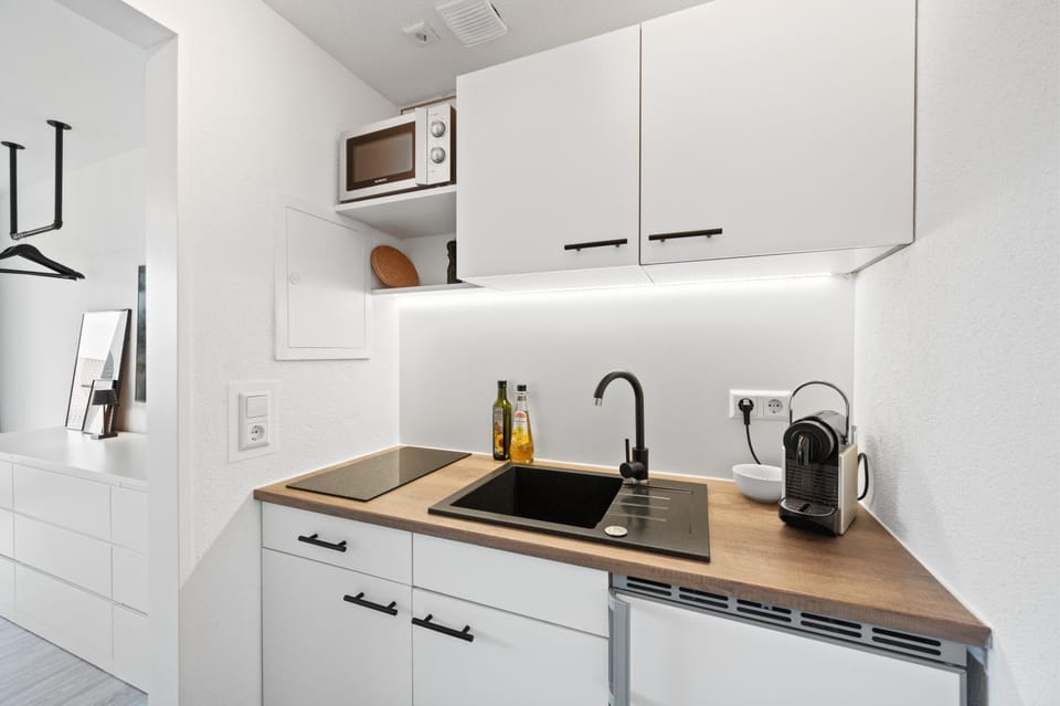 Coffee/tea facilities, Kitchen or kitchenette, minibar, stove, toaster
