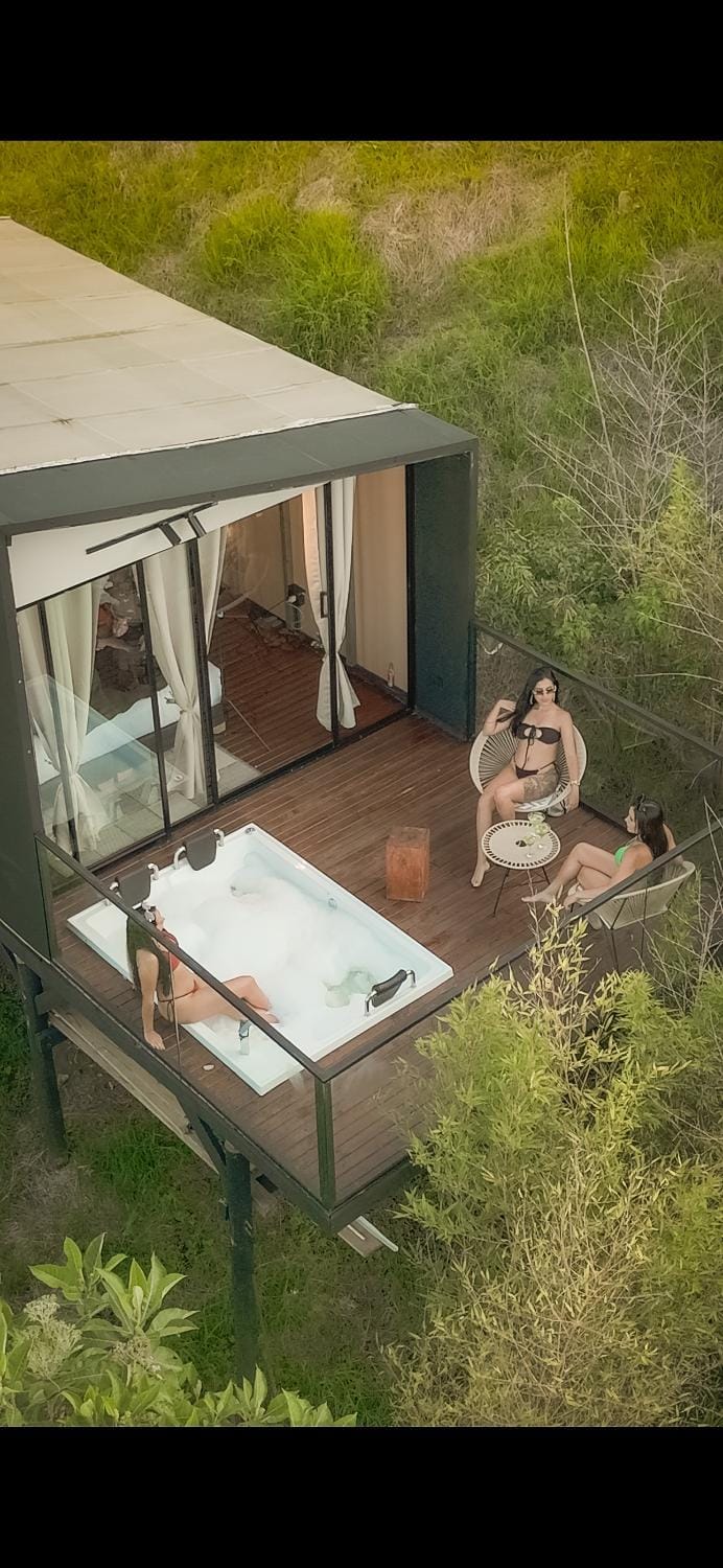 Hot Tub, Balcony/Terrace