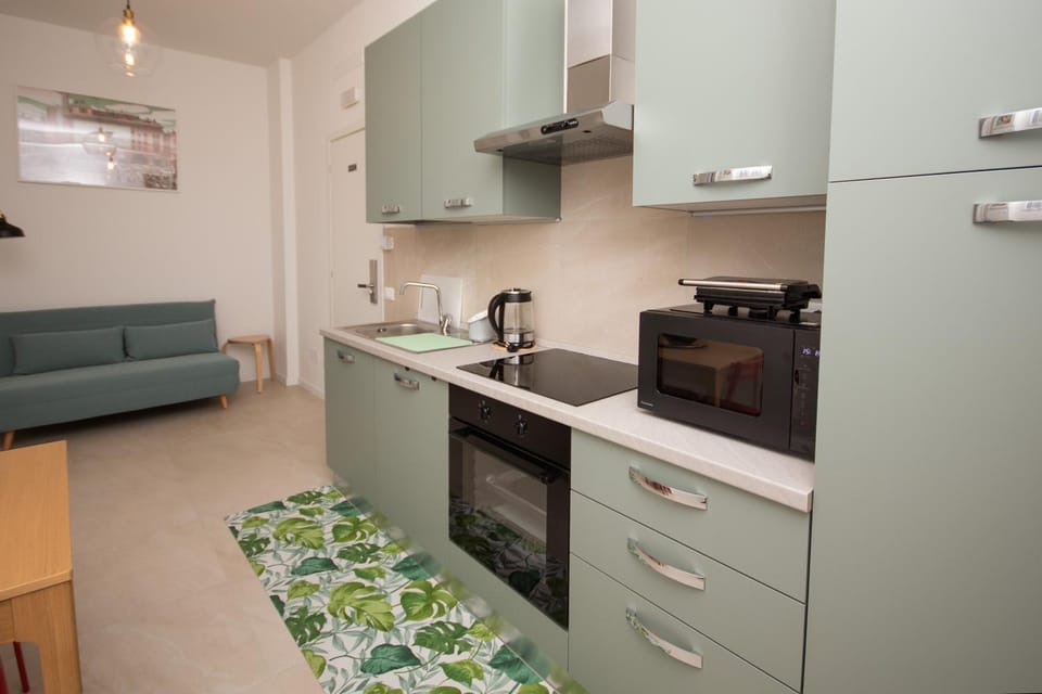Coffee/tea facilities, Kitchen or kitchenette, Dining area, minibar, pet friendly, stove