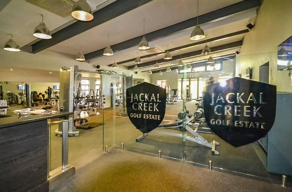 1 Bed Apartment @ Jackal Creek Golf Estate Apartment in Roodepoort