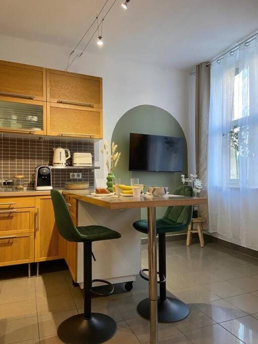 Le Central - Parking Privé Apartment in Hauts-de-France
