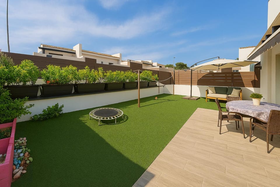 Property building, Patio, Spring, Day, Garden, View (from property/room), Balcony/Terrace, Dining area, Garden view, sunbed