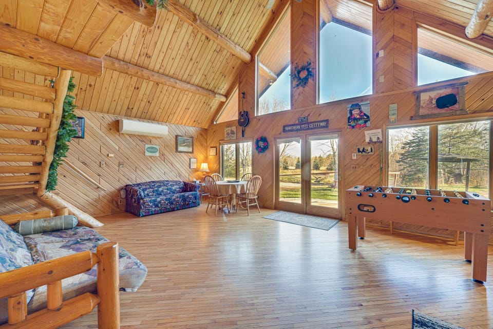 Secluded Log Cabin < 1 Mi to Munger State Trail! Cabin in Minnesota