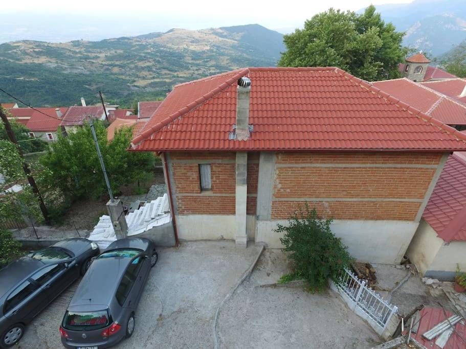 Property building, Neighbourhood, Bird's eye view, Street view, Parking