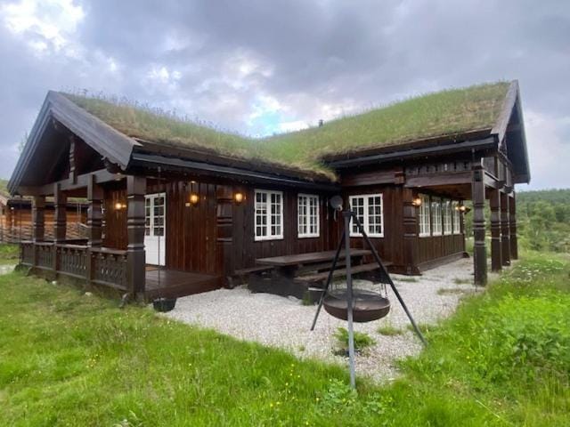 Property building, Spring, Day, Natural landscape, Summer, BBQ facilities, Garden, Garden view