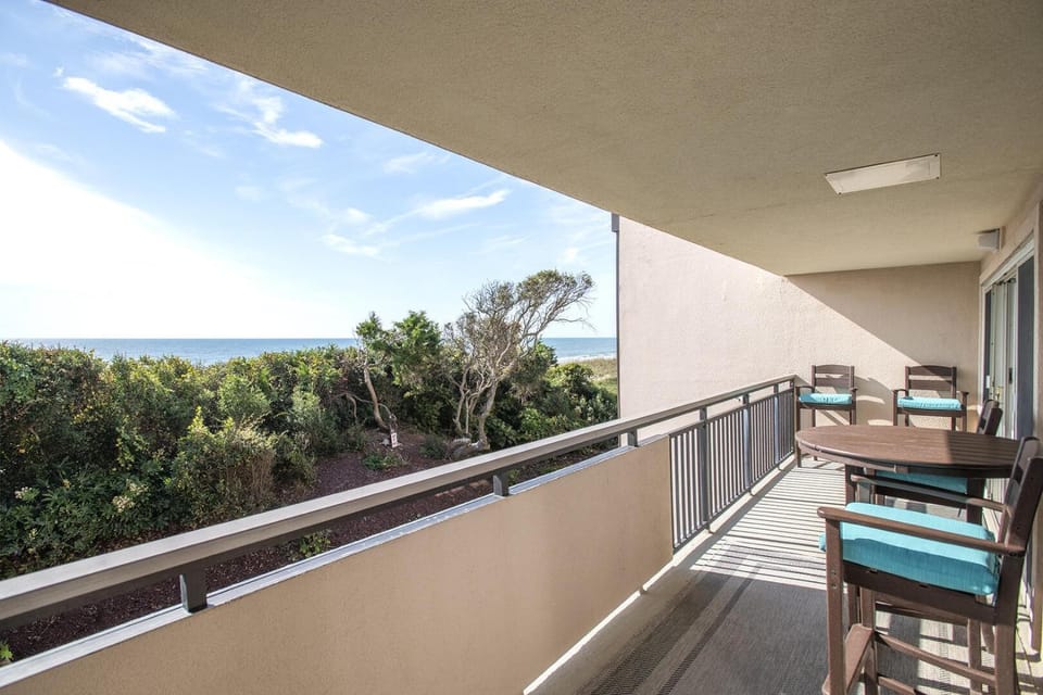 Beachwalk 205- After Dune Delight condo Apartment in Pine Knoll Shores