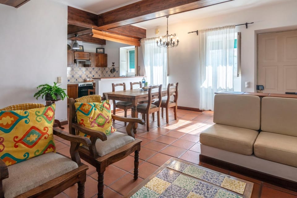 Charm House - City Center Oasis w/ Private Garden Apartment in Ponta Delgada