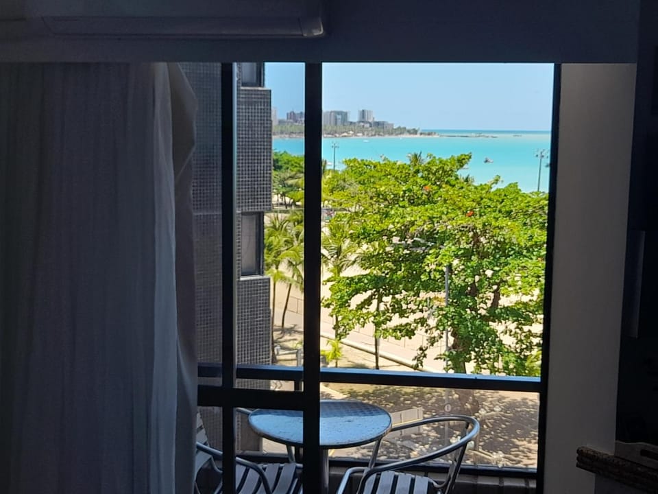 Natural landscape, View (from property/room), Balcony/Terrace, Dining area, Sea view