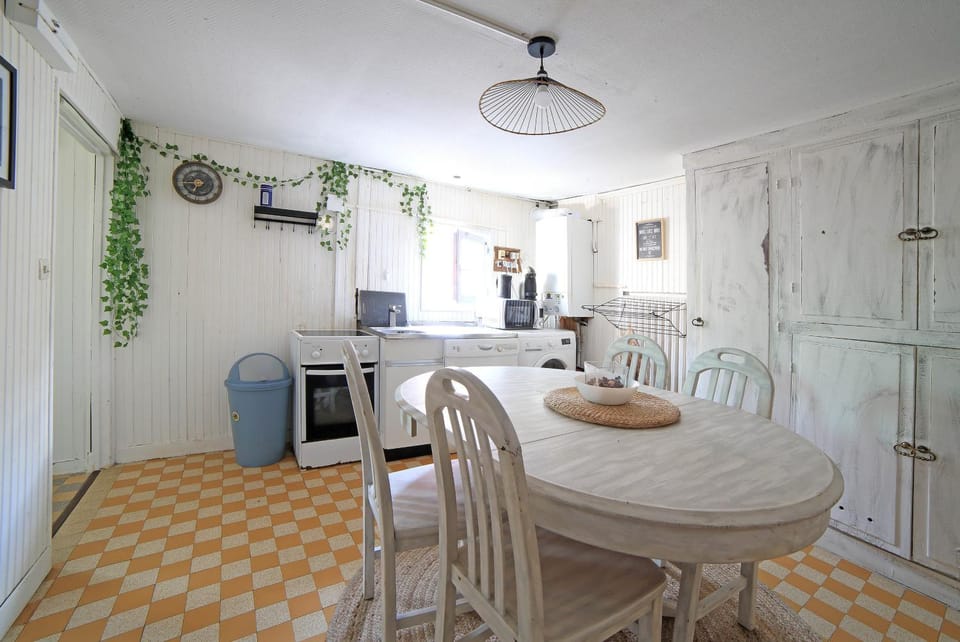 TV and multimedia, Dining area, dishwasher, minibar, pet friendly, stove, washing machine