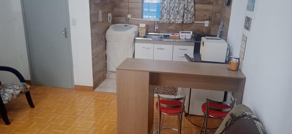 Kitnet Mobiliada no centro de São Leopoldo. Apartment in São Leopoldo