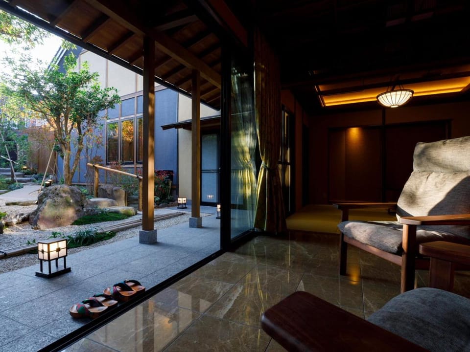 Balcony/Terrace, Photo of the whole room
