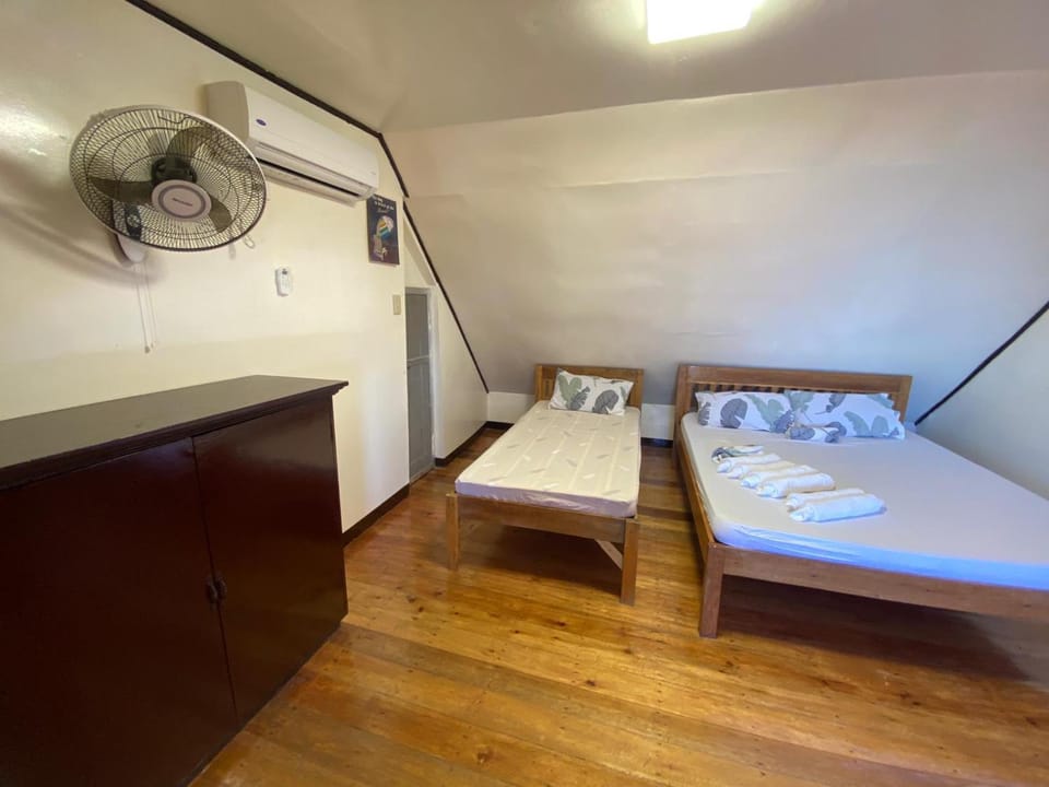 Angelito's Beach House Villa 1 Bed and Breakfast in General Luna