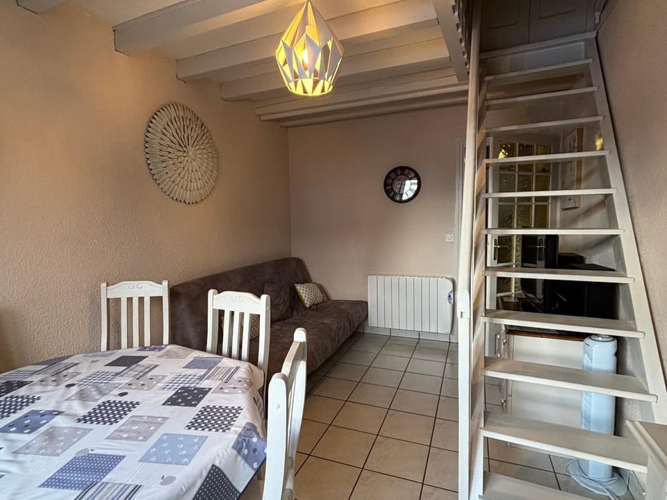 Charmant T3 au cœur du village pour 5 personnes - FR-1-761-31 Apartment in Provence