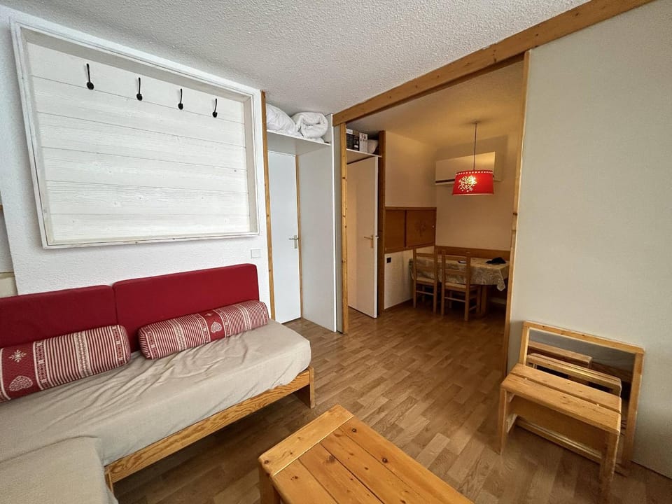 Appartement divisible, rénové, au pied des pistes avec cuisine équipée - FR-1-355-253 Apartment in Les Allues