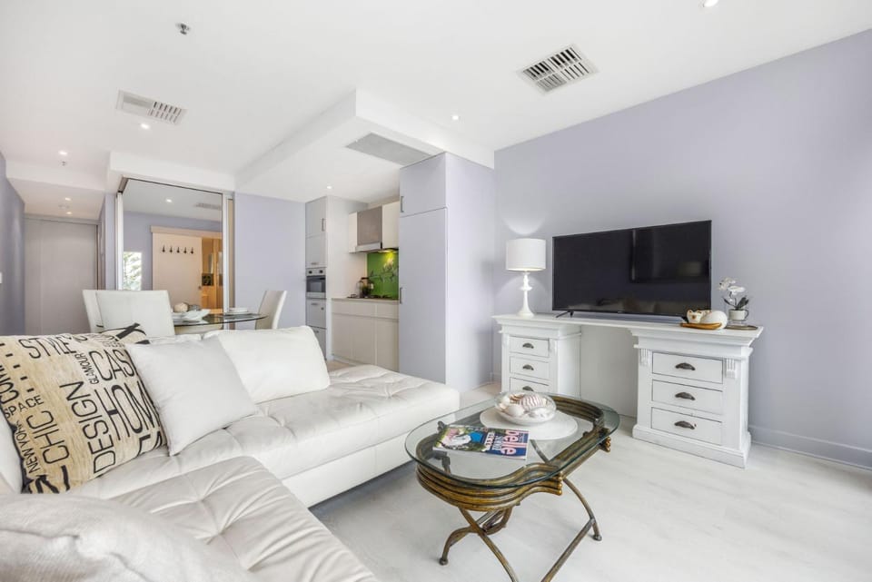Belle Escapes - Bay View Lookout With Sea Views Apartment in Adelaide