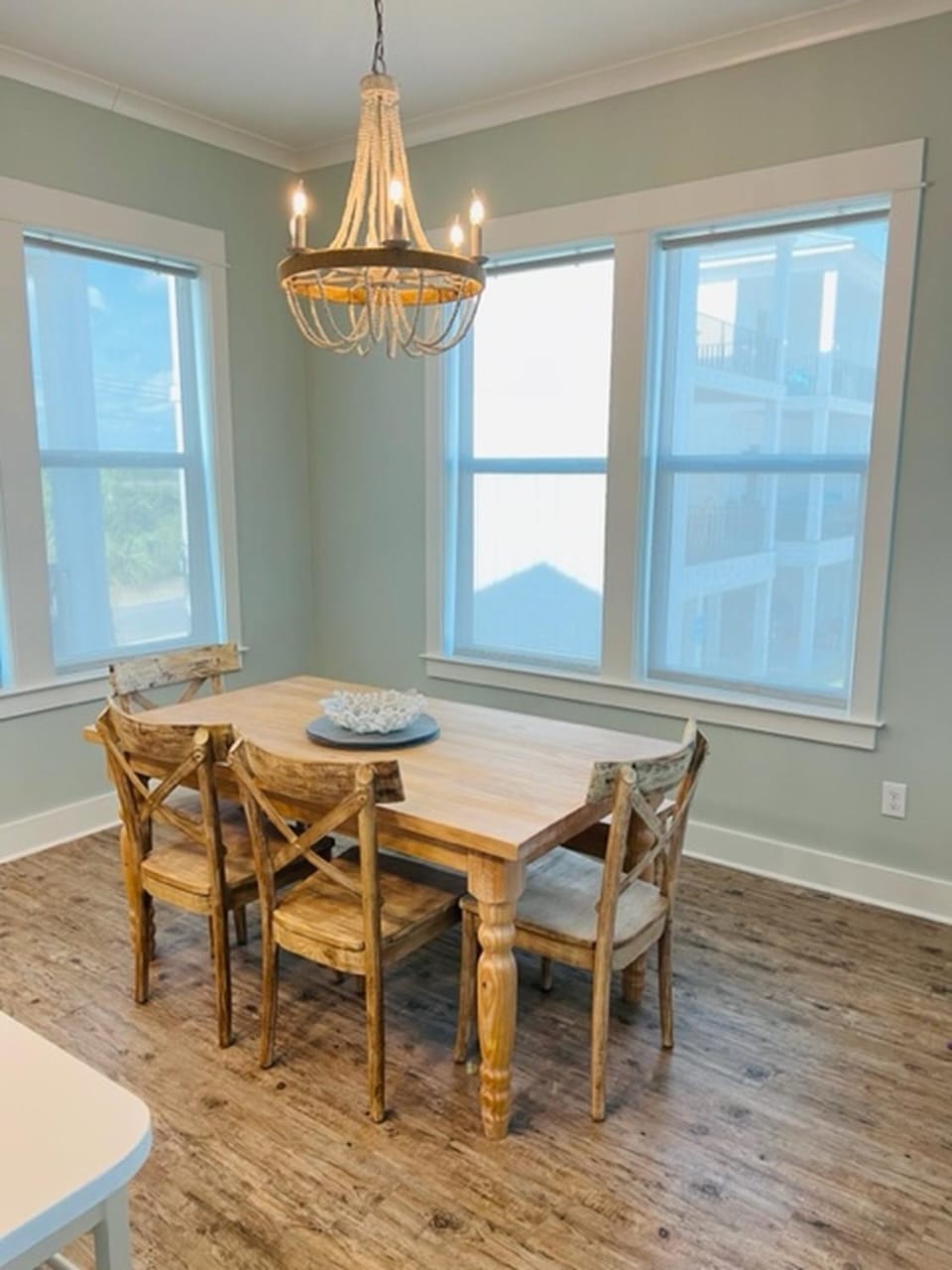 2 Bedroom Dog Friendly Cottage with Bunks, Sleeps 10, Heated Outdoor Pool, Walk to Beach House in Gulf Shores