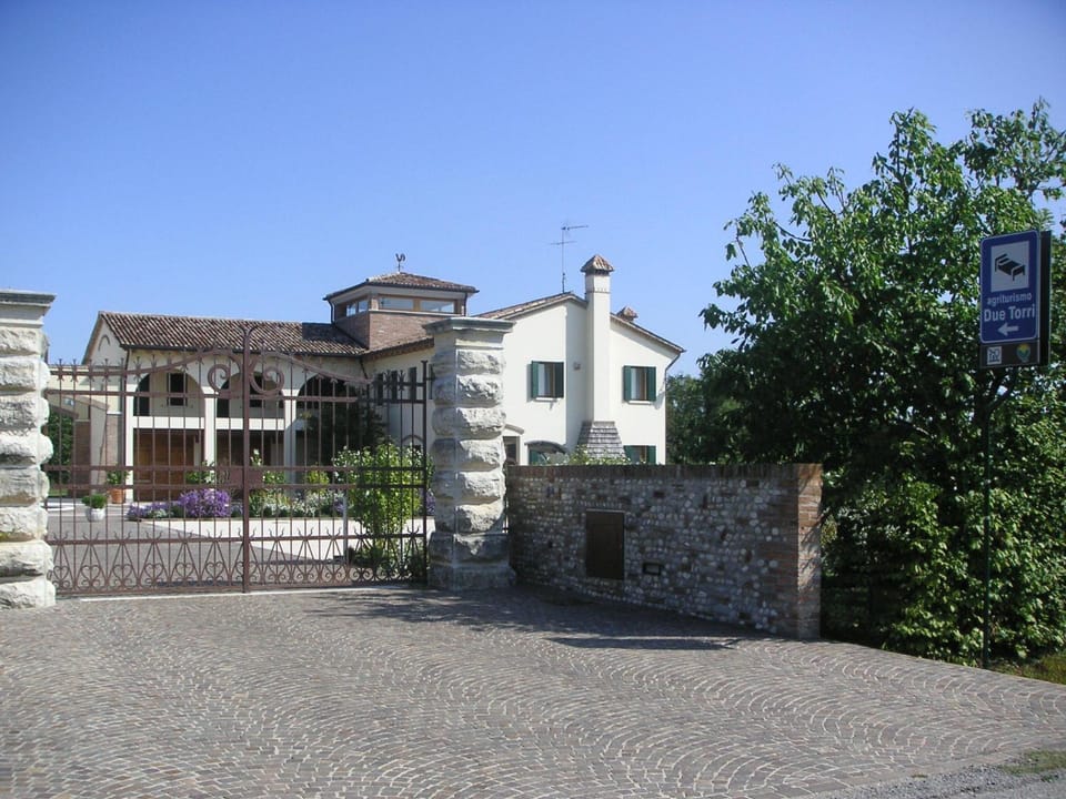Agriturismo Due Torri Bed and Breakfast in Trentino-South Tyrol