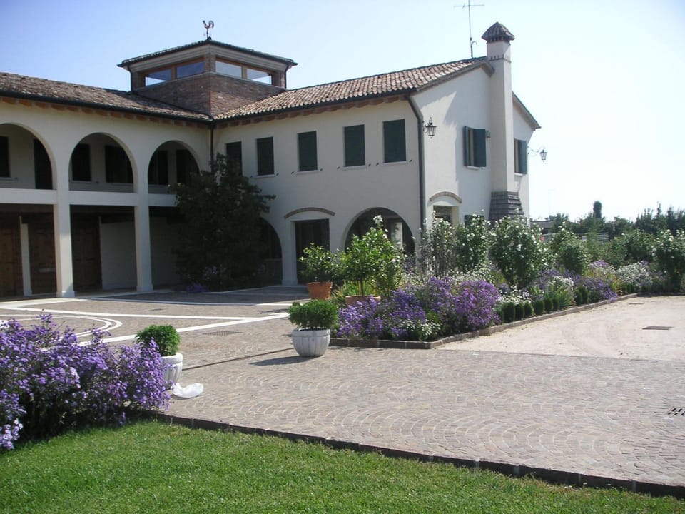 Agriturismo Due Torri Bed and Breakfast in Trentino-South Tyrol