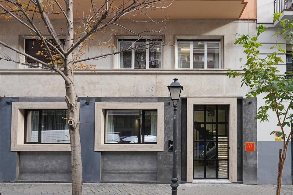Property building, Facade/entrance