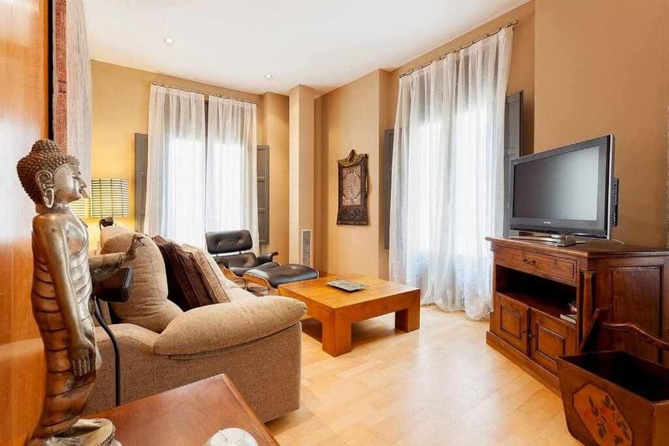 TV and multimedia, Living room, Seating area