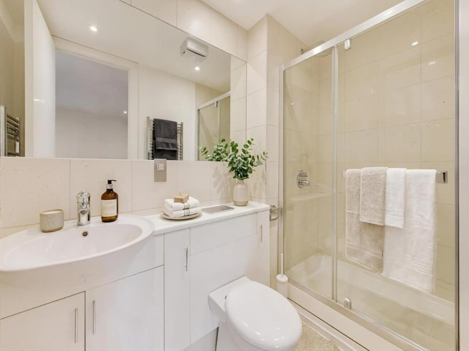 Welcome London - New Oxford Street Apartment in City of Westminster