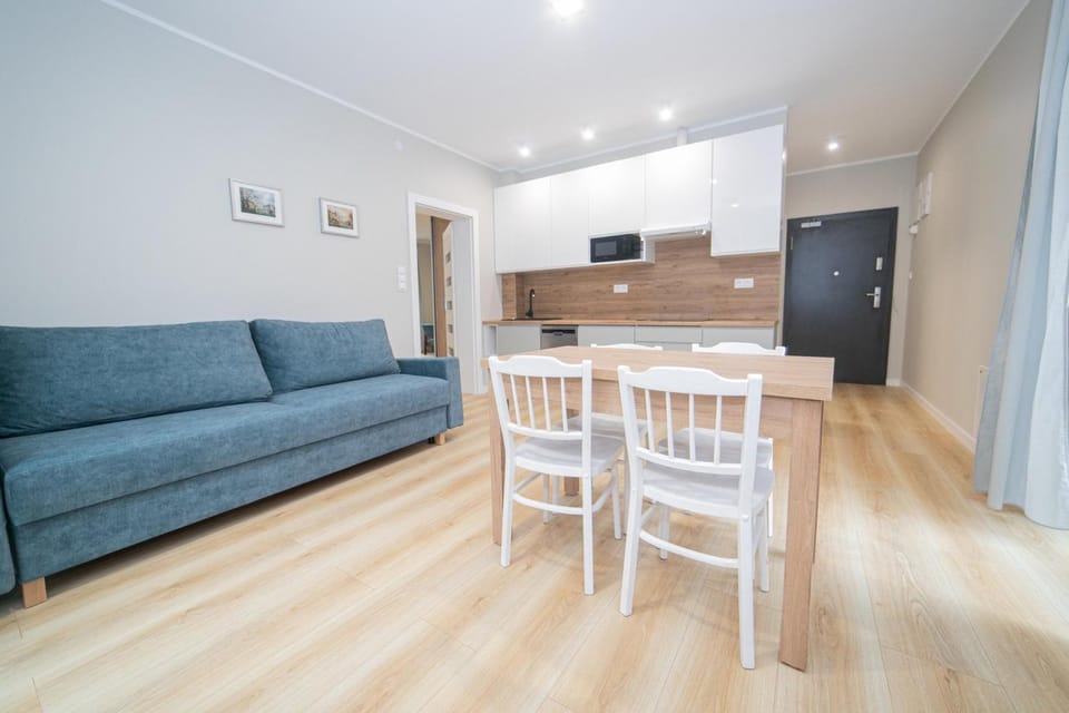 Living room, Seating area, Dining area, pet friendly