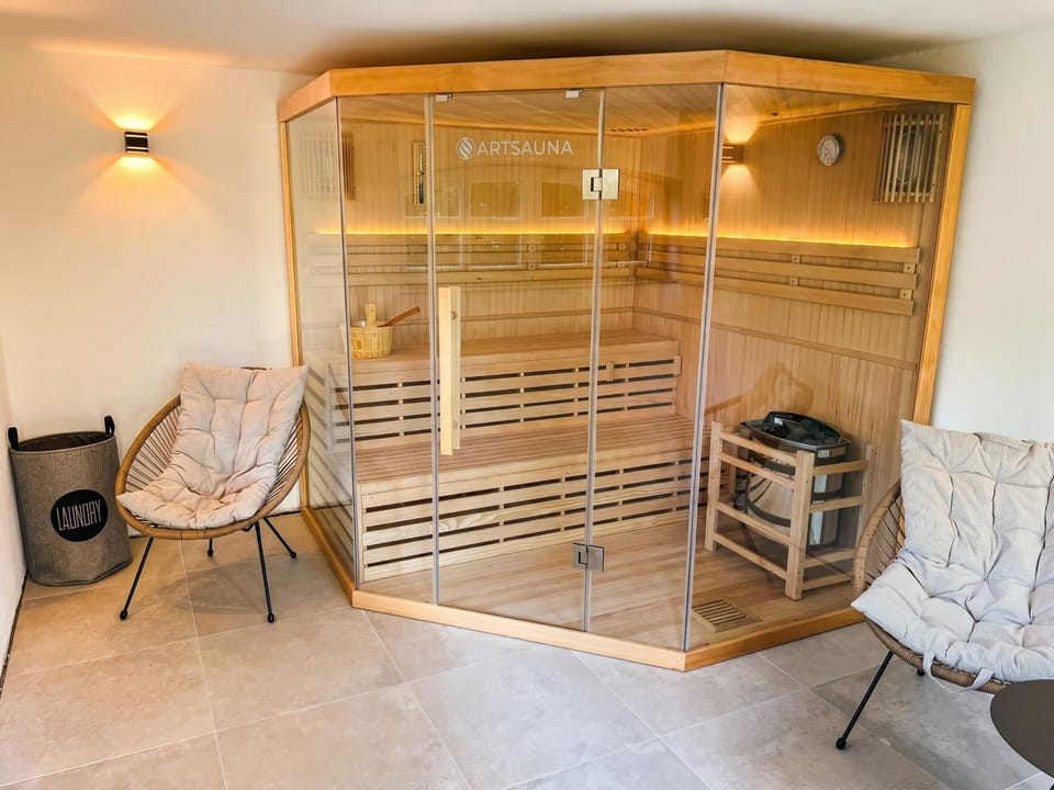 Sauna, Sauna, Spa and wellness centre/facilities