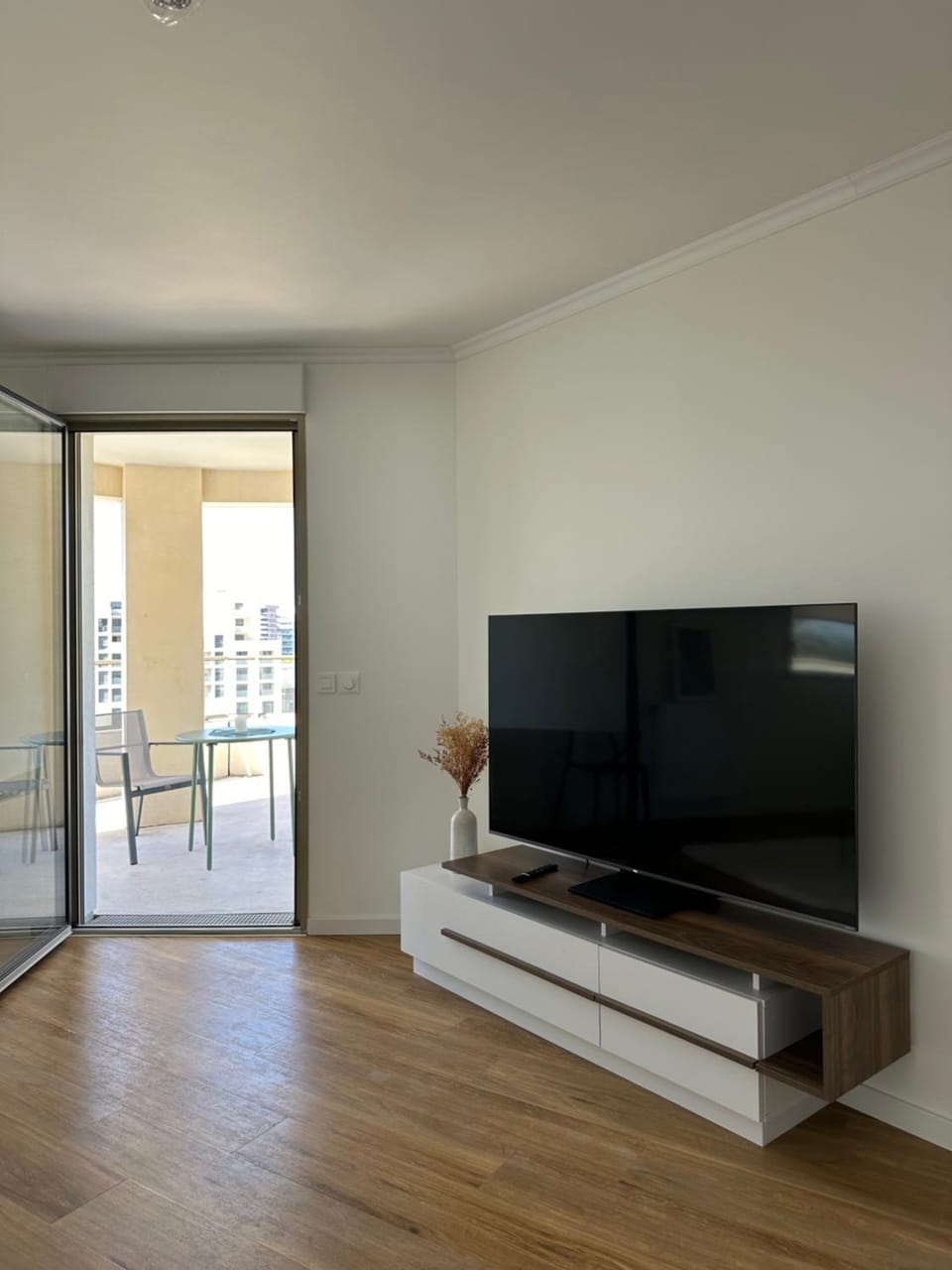 Property building, Communal lounge/ TV room, TV and multimedia
