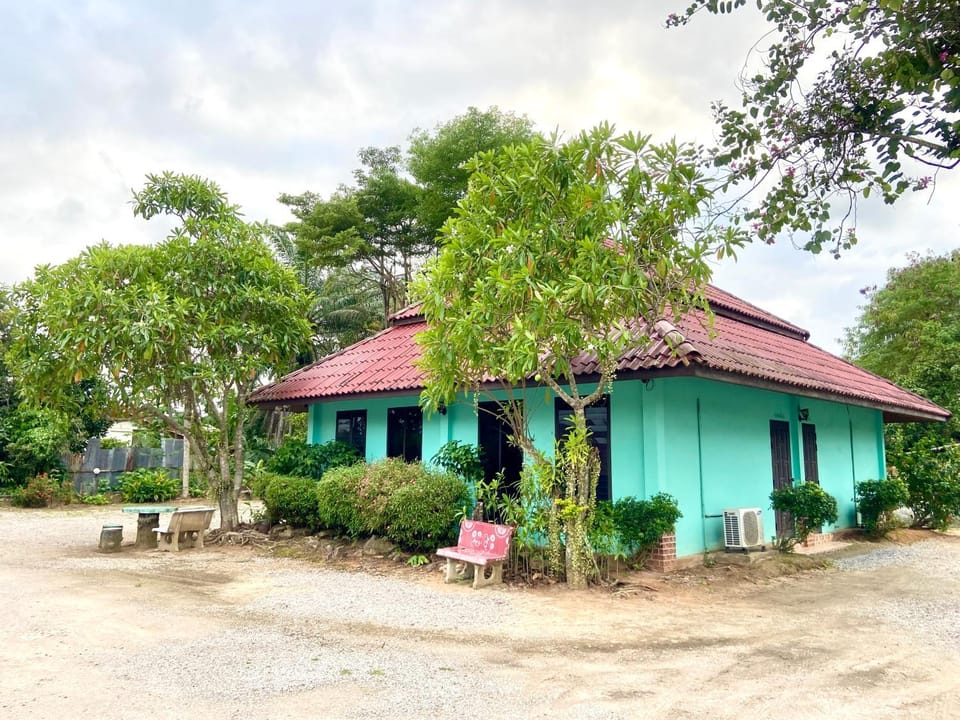 Thungtako Resort Hotel in Thailand
