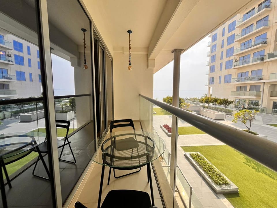 View (from property/room), Balcony/Terrace, Seating area