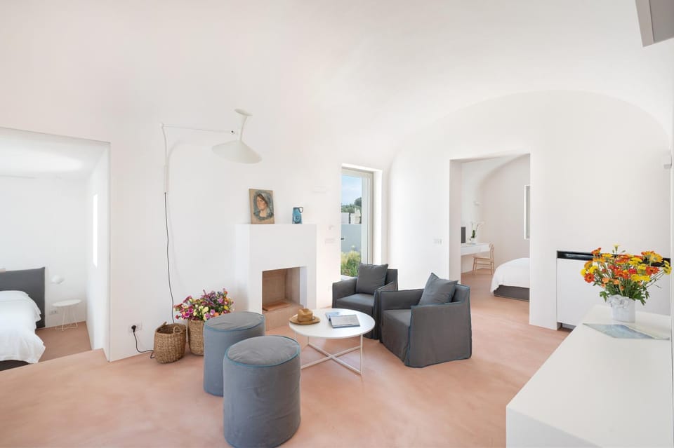 View (from property/room), Living room, Seating area, Inner courtyard view, flat iron, internet, air conditioner