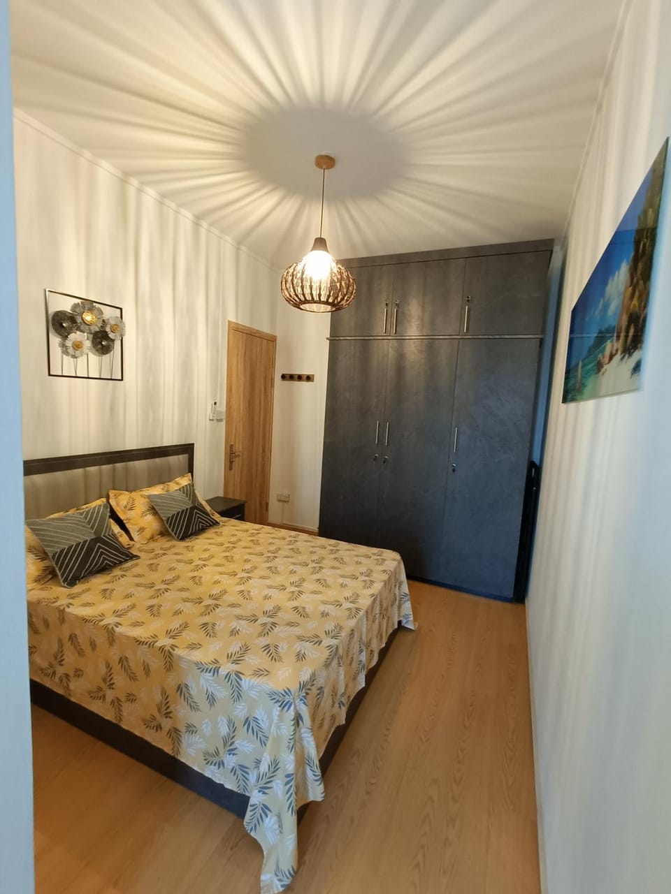 Bed, Photo of the whole room, Bedroom, wardrobe