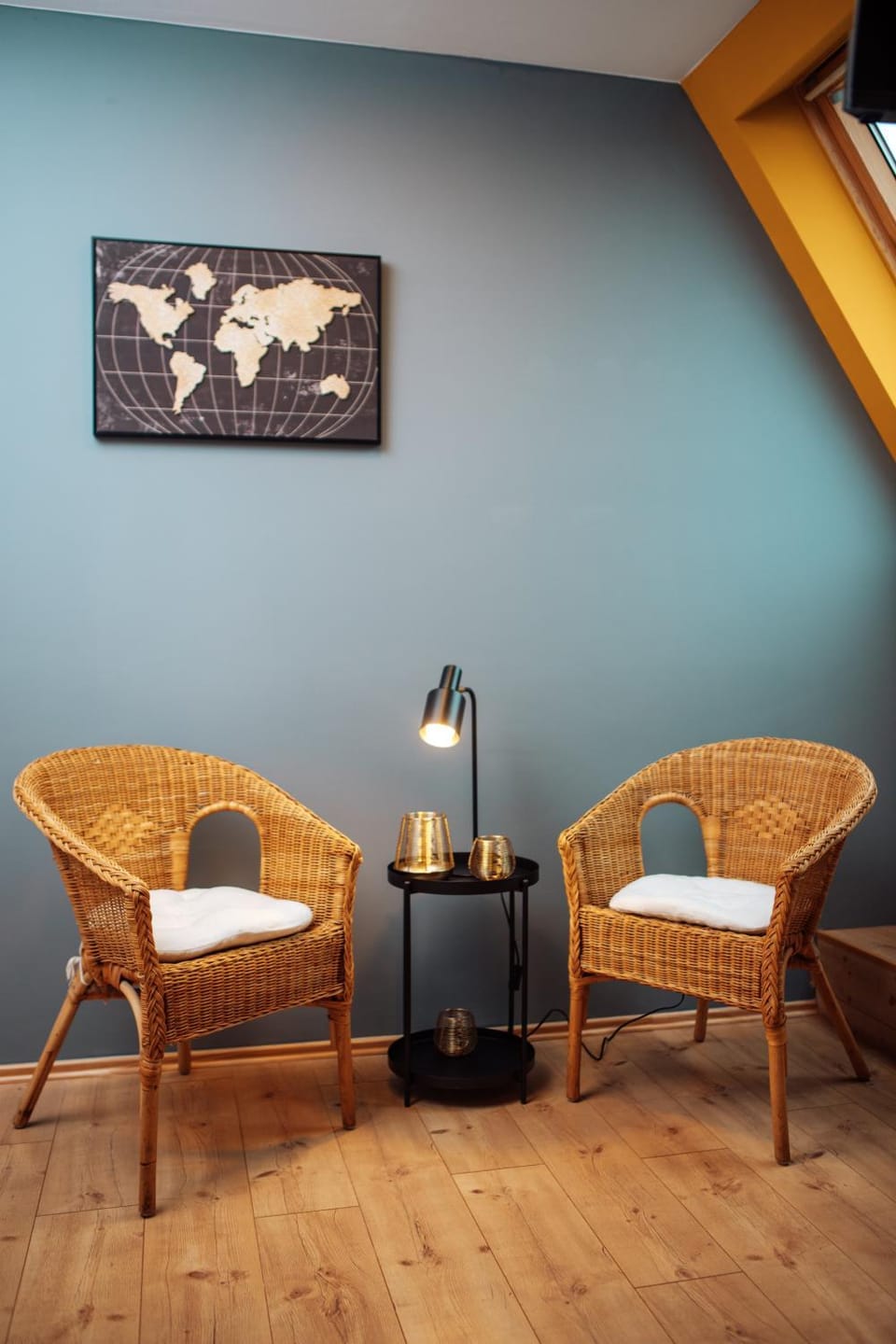 Seating area