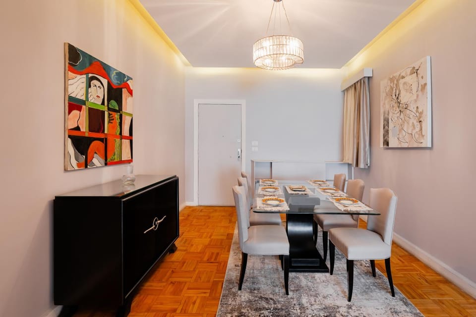 Seating area, Dining area