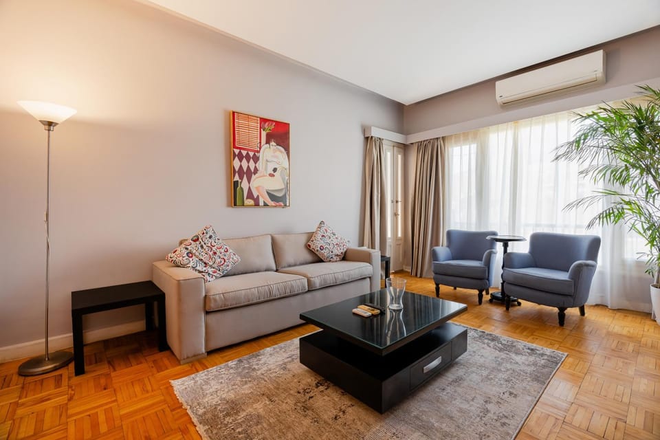 Living room, Seating area