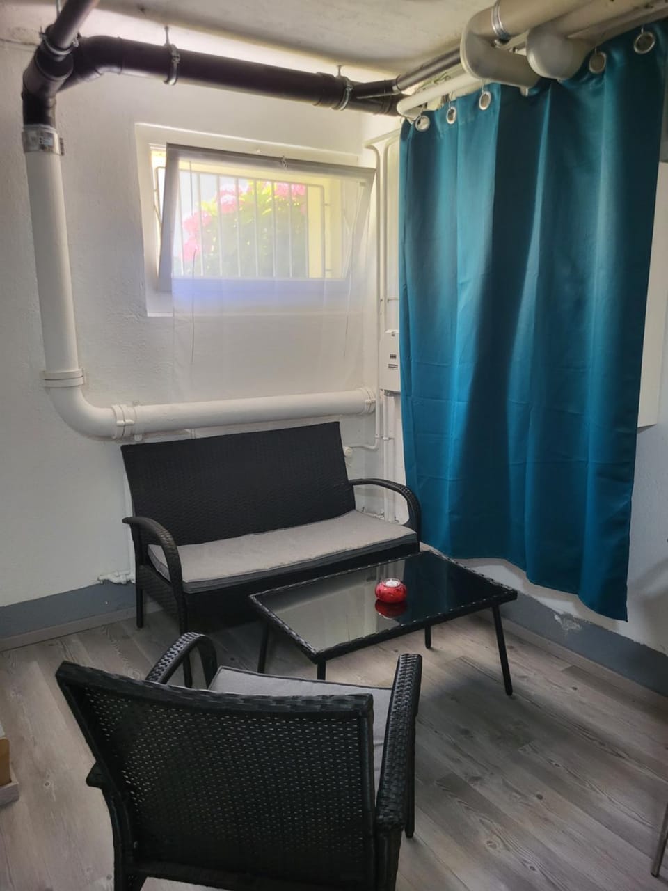 Seating area