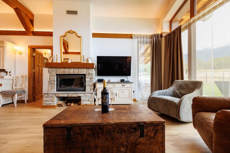Communal lounge/ TV room, Seating area