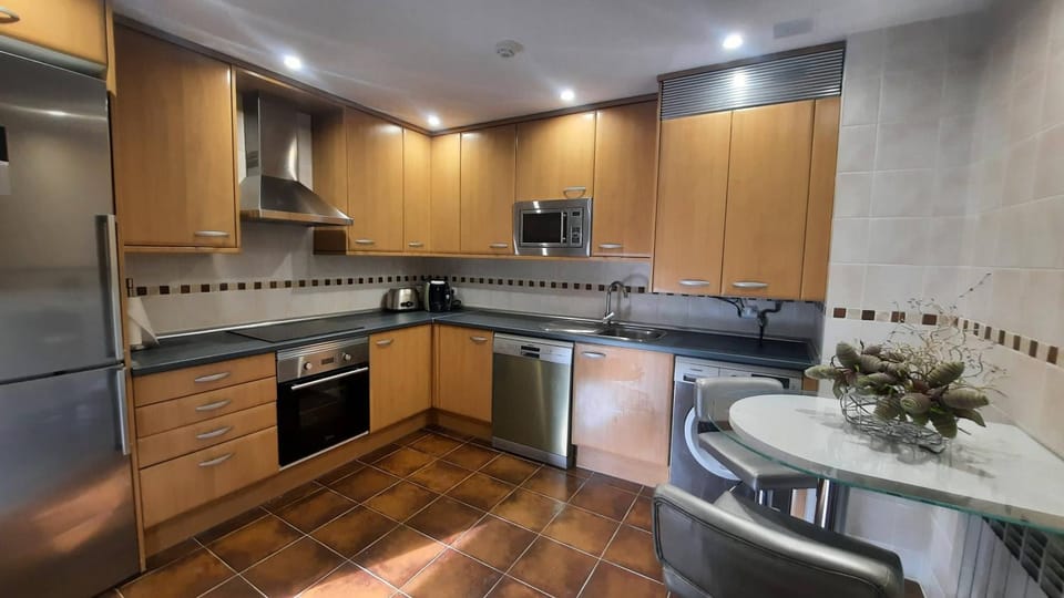 Kitchen or kitchenette, dishwasher, minibar, pet friendly, stove, toaster