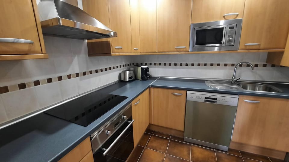 Kitchen or kitchenette, dishwasher, minibar, pet friendly, stove