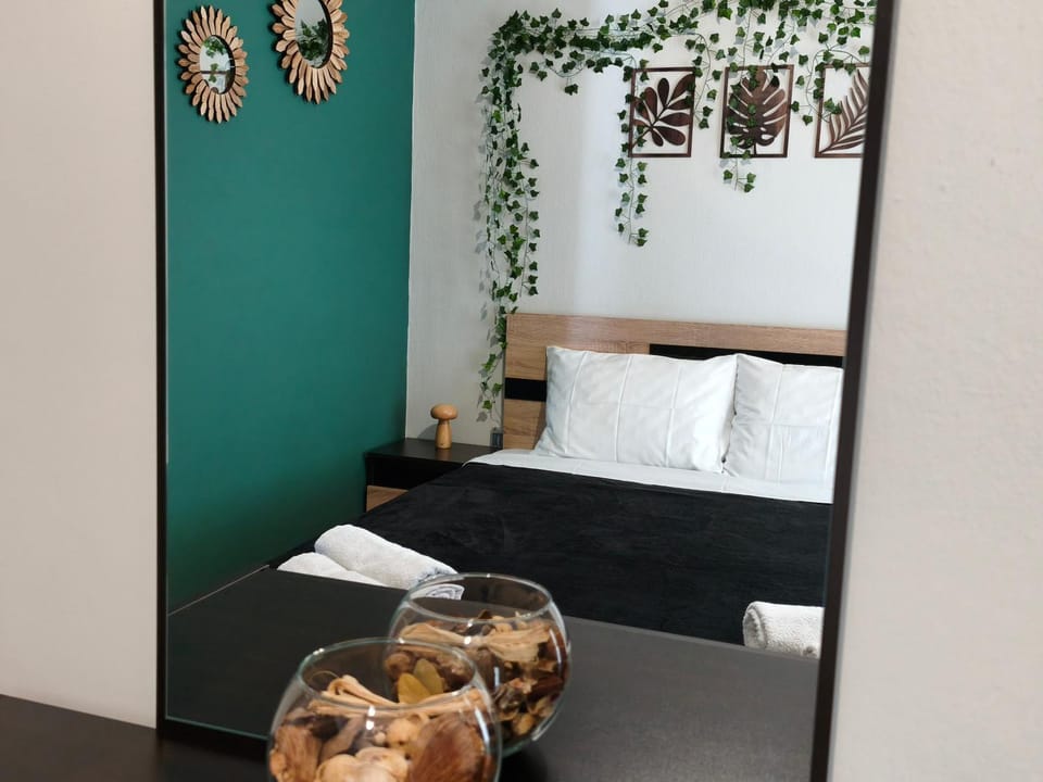 Photo of the whole room, Decorative detail, Bedroom