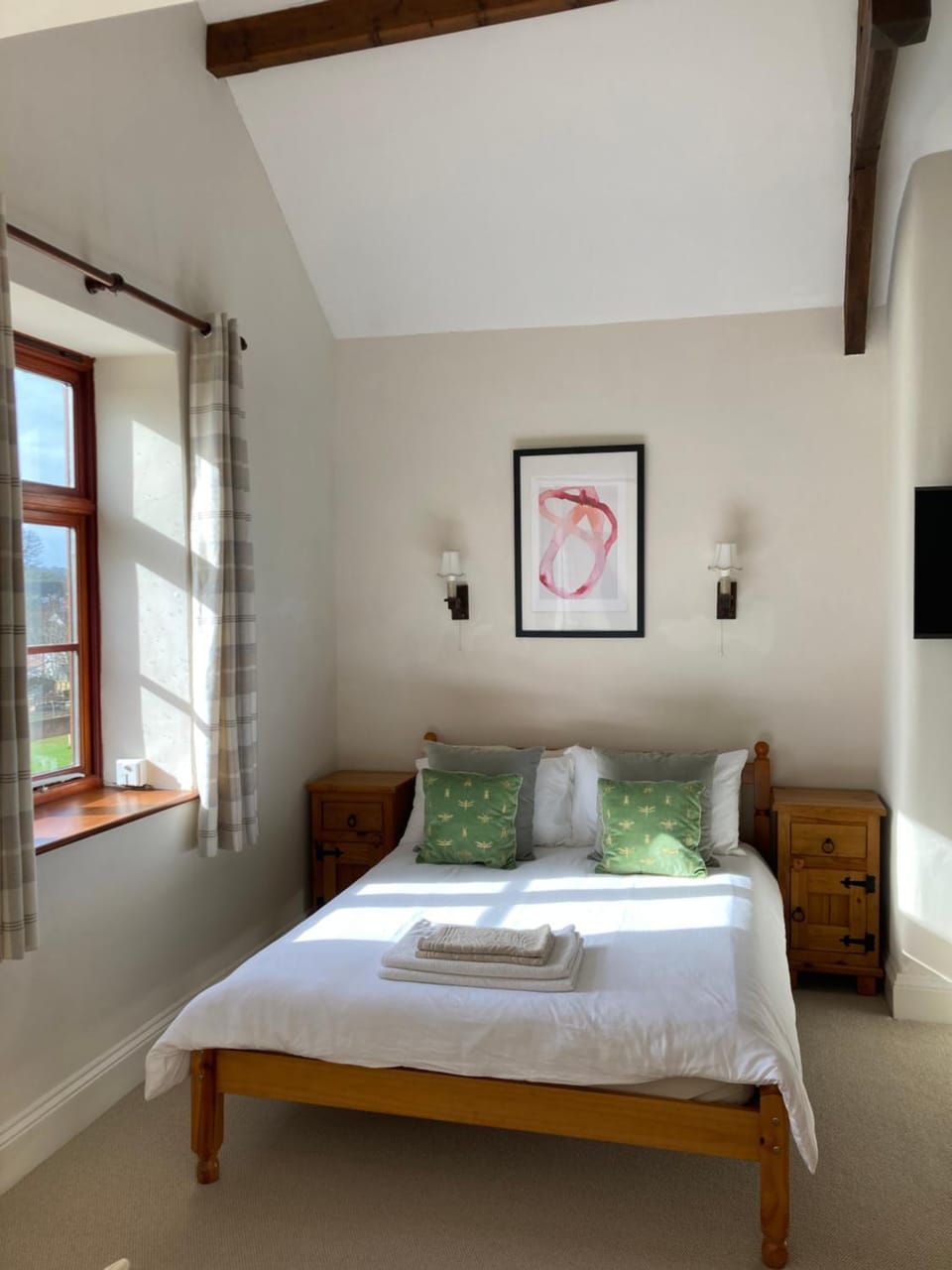 Peaceful Open-Plan Cottage With A View House in Wellington