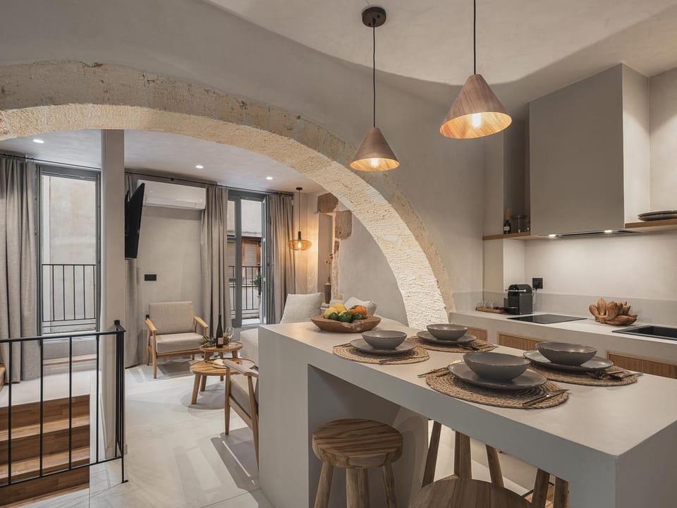 Kitchen or kitchenette, Living room, Dining area