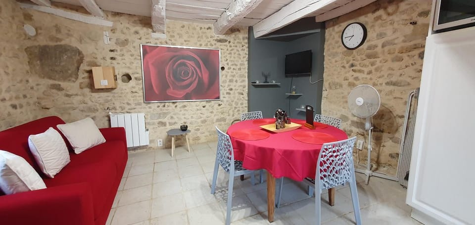 TV and multimedia, Living room, Dining area